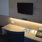 卢特尔酒店 3*